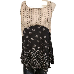 MAURICES Sleeveless Open Straps Back Size M